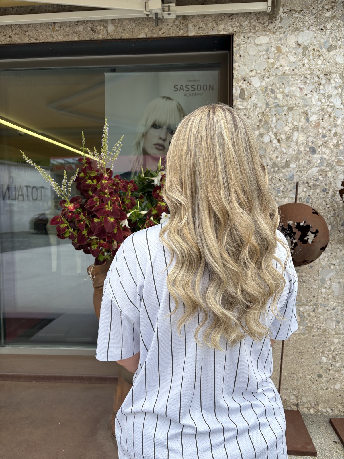 Salon Impression 8